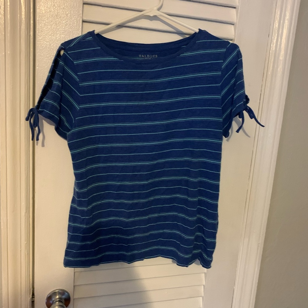 Cute Talbots blue & white striped t-shirt